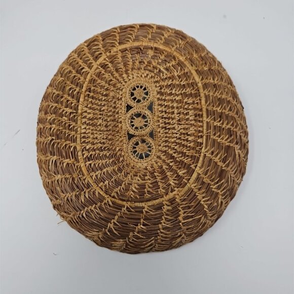 Antique Native American Indian Woven Sweetgrass & Pine Needle Catch All Basket - Picture 2 of 6